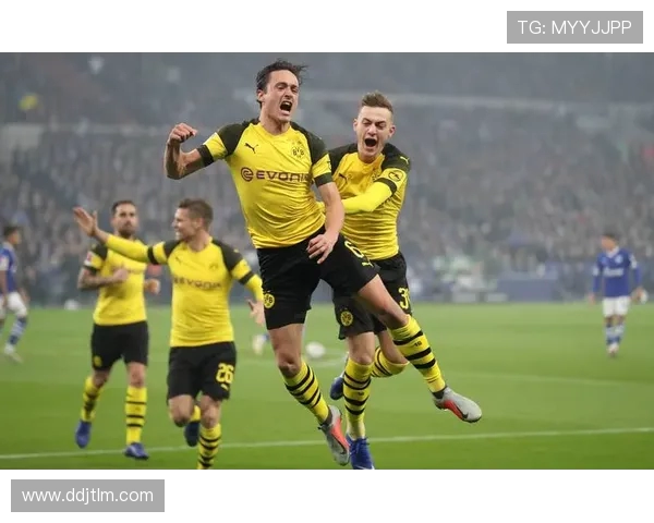 全球足球联赛新格局：各大顶级联赛竞争力对比与未来发展趋势分析