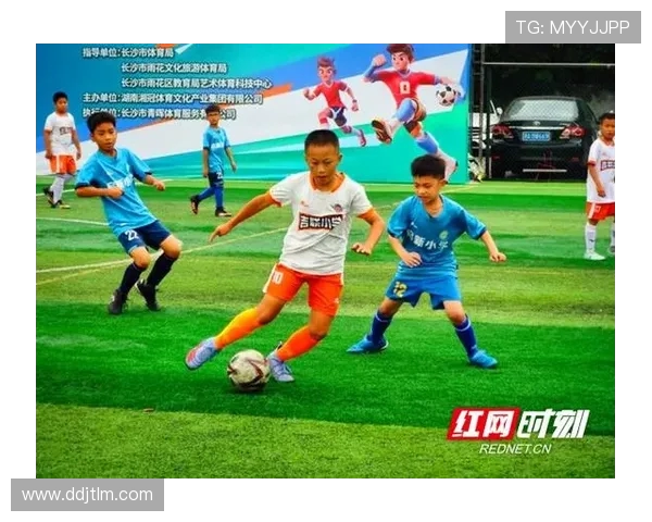 激情燃动绿茵赛场凝聚青春力量谱写全民共享体育盛宴