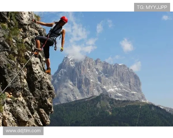 攀岩深度探索:揭秘北京攀岩队如何在竞技场上展开阵地战 攀岩深度探索:揭秘北京攀岩队如何在竞技场上展开阵地战