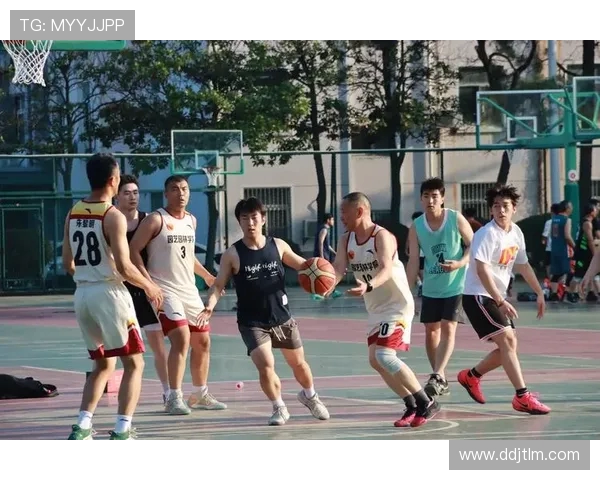 篮球盛宴：深入分析杭州篮球队的默契配合与战术运用