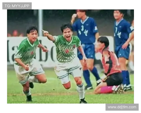 岐阜队与太阳神的激烈对决展现足球魅力与团队精神的巅峰之战 岐阜队与太阳神的激烈对决展现足球魅力与团队精神的巅峰之战